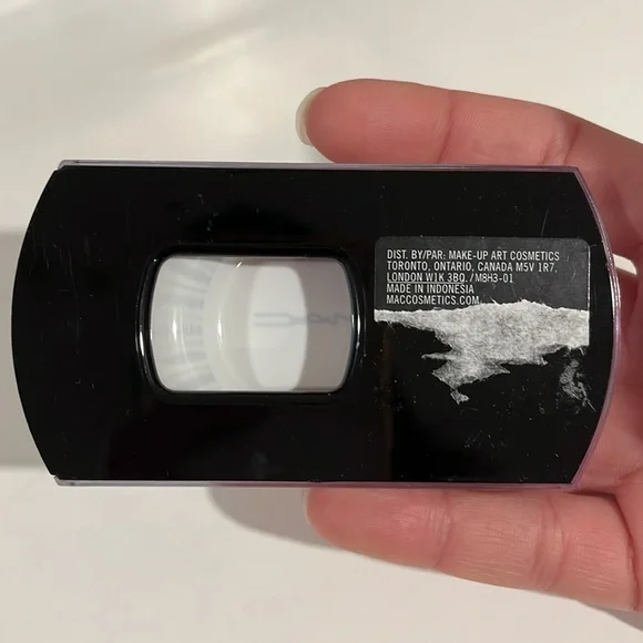 MAC Lashes - Picture 4 of 5